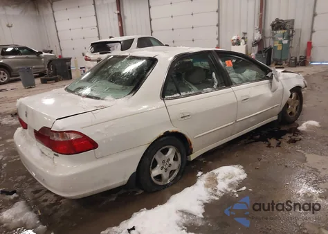 1998 Honda Accord Ex V6 из США, поврежденный, VIN 1HGCG1655WA021318